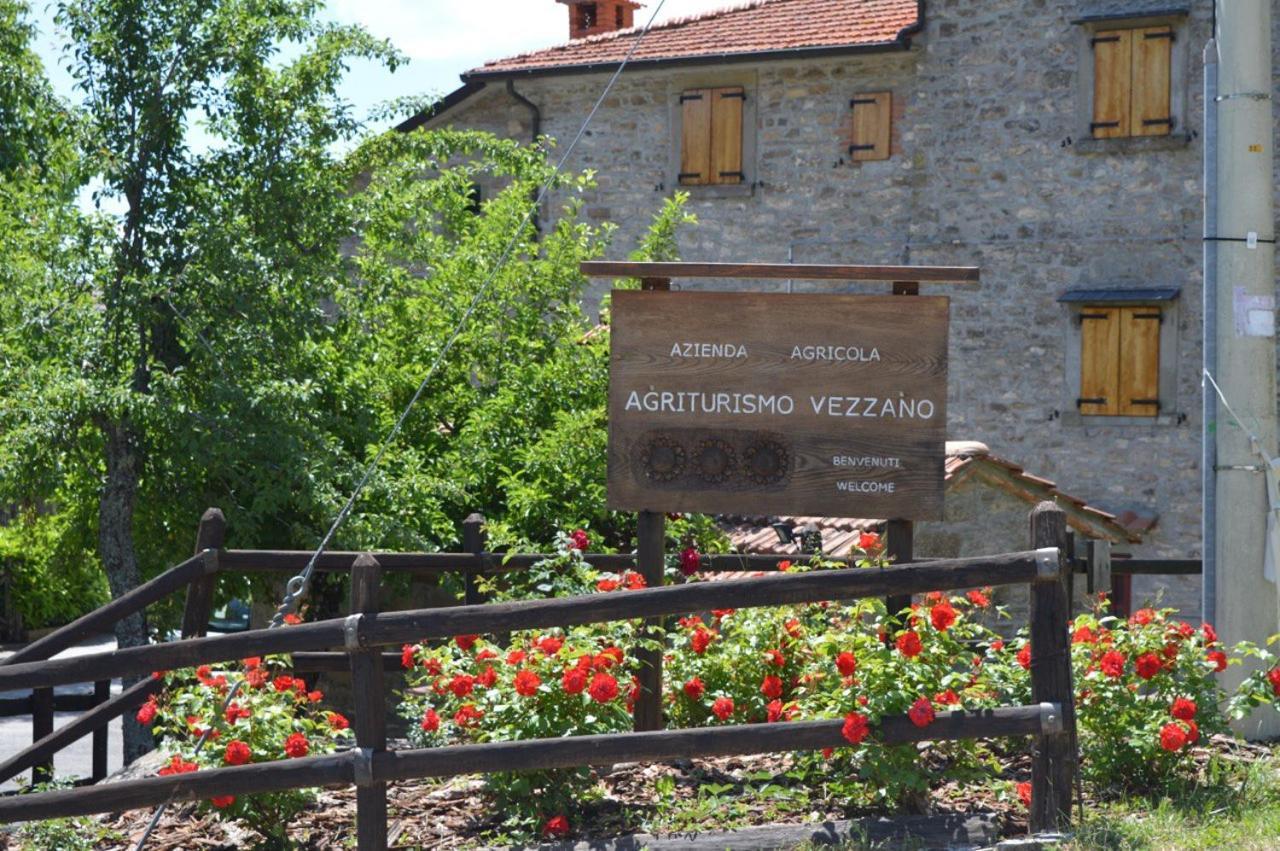 Agriturismo Vezzano キウージ・デッラ・ヴェルナ エクステリア 写真