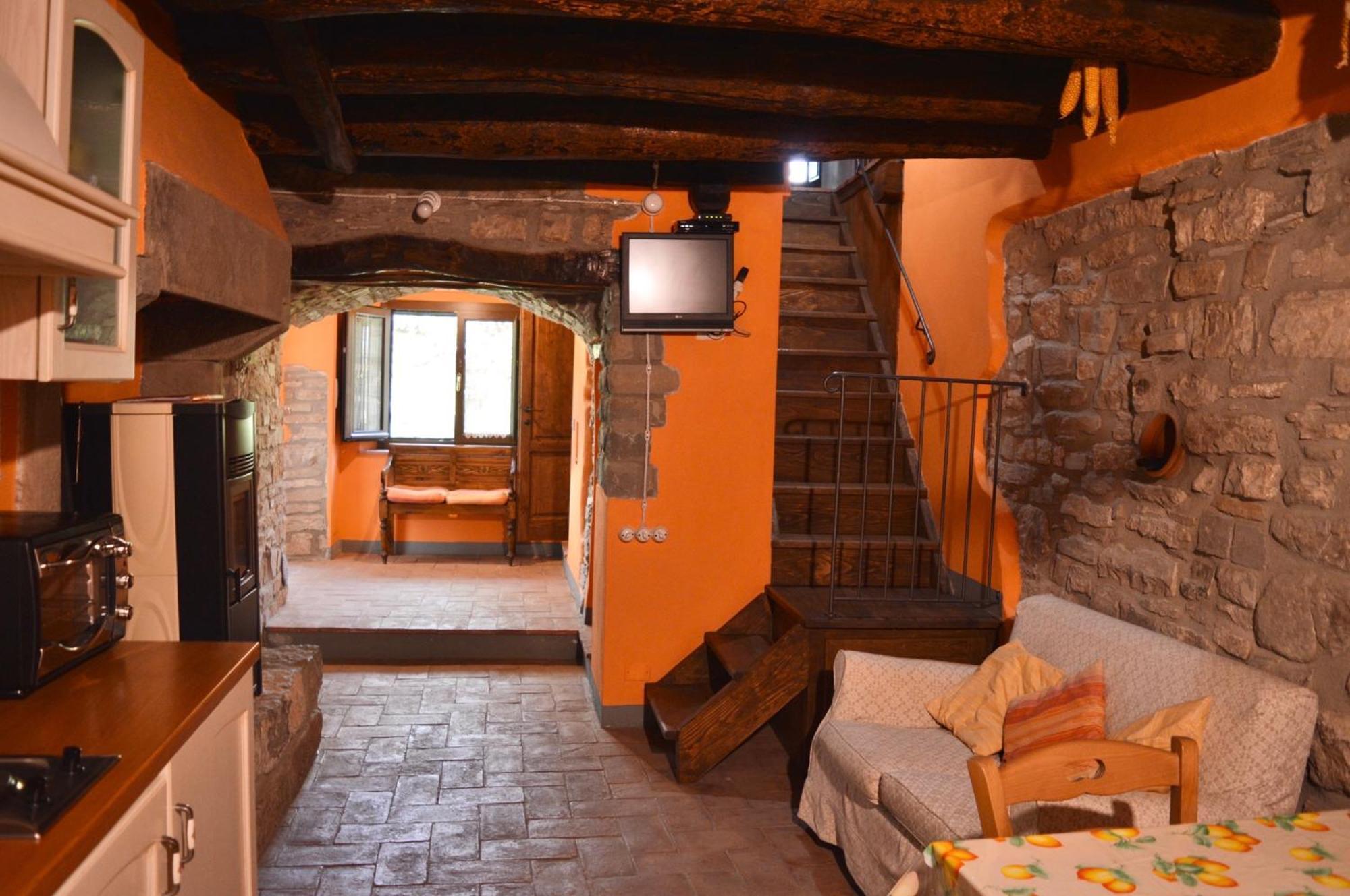 Agriturismo Vezzano キウージ・デッラ・ヴェルナ エクステリア 写真